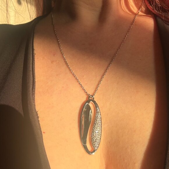 Beautiful Swarovski Crystal Pendant - 140$ OBO - Picture 7 of 8